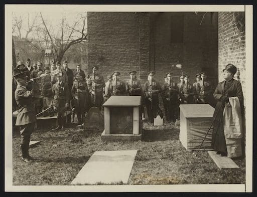 Historic 1927 photograph of Mary Gregory Craufurd Powell at the dedication of a marker for the Tomb of the Unknown Soldier at the Old Presbyterian Meeting House in Alexandria, Virginia.